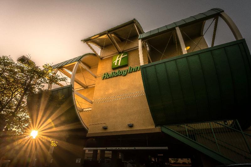 هتل Holiday Inn Oceanside Marina Camp Pendleton, An Ihg