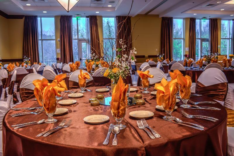 هتل Holiday Inn San Antonio Northwest Seaworld Area, An Ihg