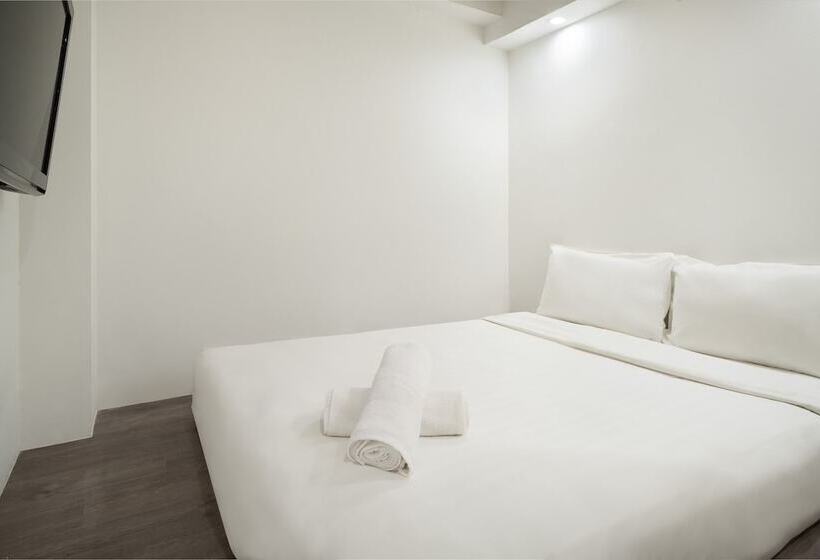 A Hotel Dickson