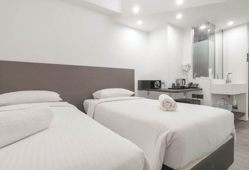A Hotel Dickson