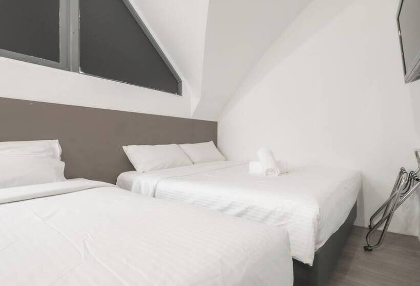 A Hotel Dickson