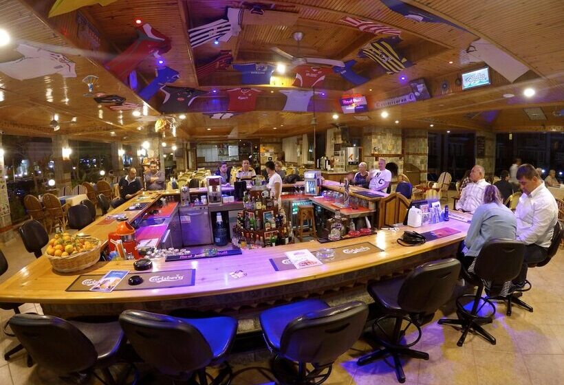 هتل Magic Tulip Beach