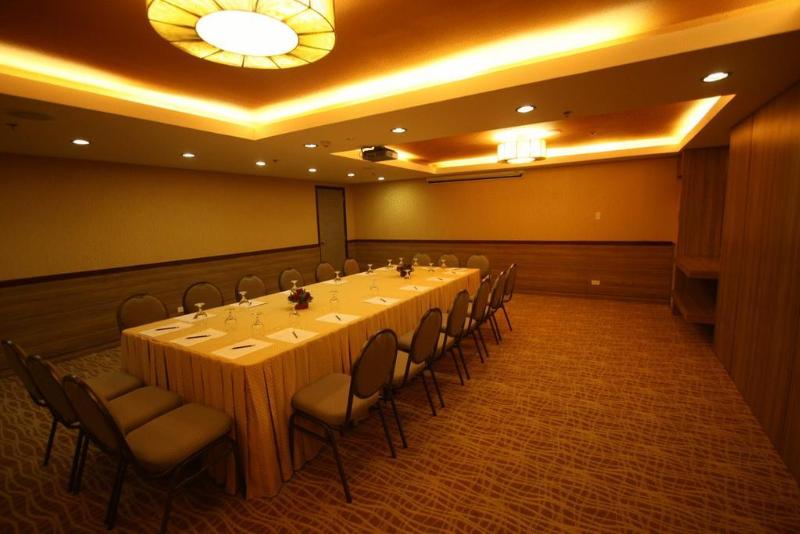 هتل One Tagaytay Place