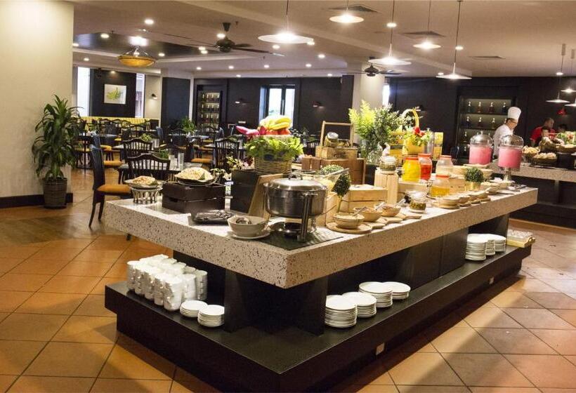 Fotos del hotel Pulai Springs Apartment:  2