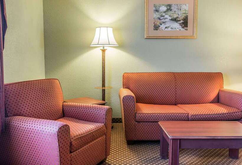هتل Quality Inn & Suites Ann Arbor Hwy 23