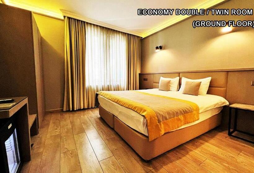 Fotos del hotel Seraglio  & Suites:  2