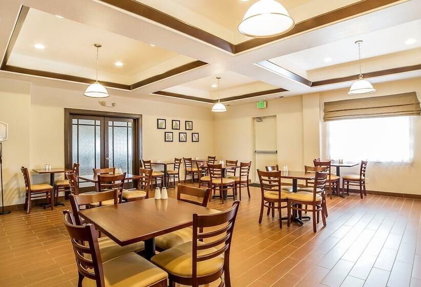 בית מלון כפרי Sleep Inn & Suites