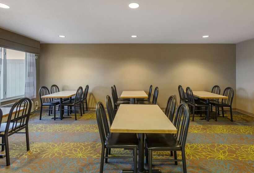 בית מלון כפרי Sleep Inn & Suites Idaho Falls Gateway To Yellowstone