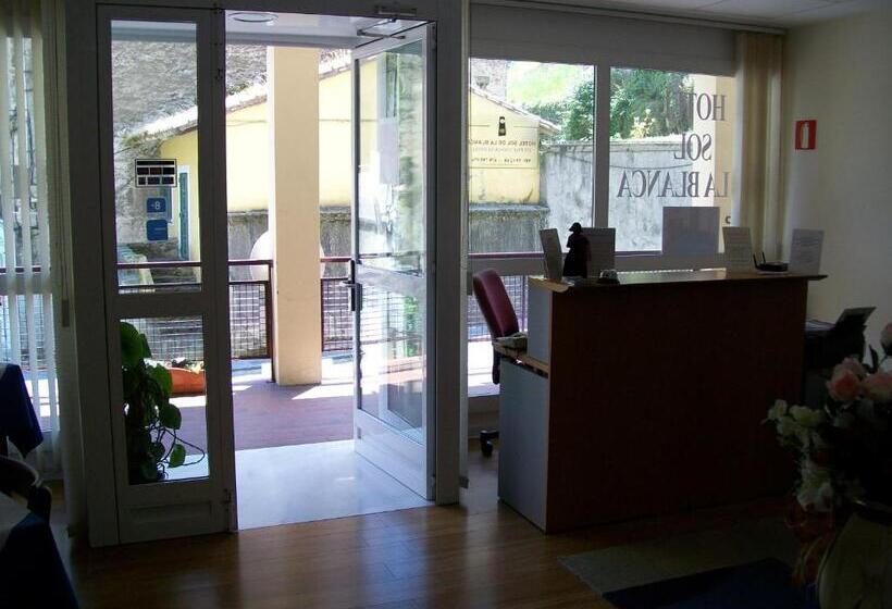 هتل Sol De La Blanca