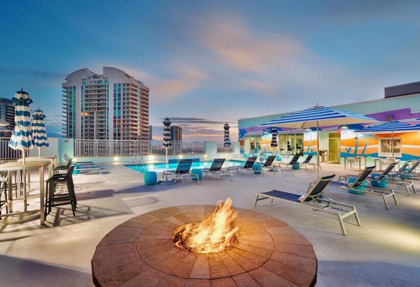 هتل Springhill Suites By Marriott Las Vegas Convention Center