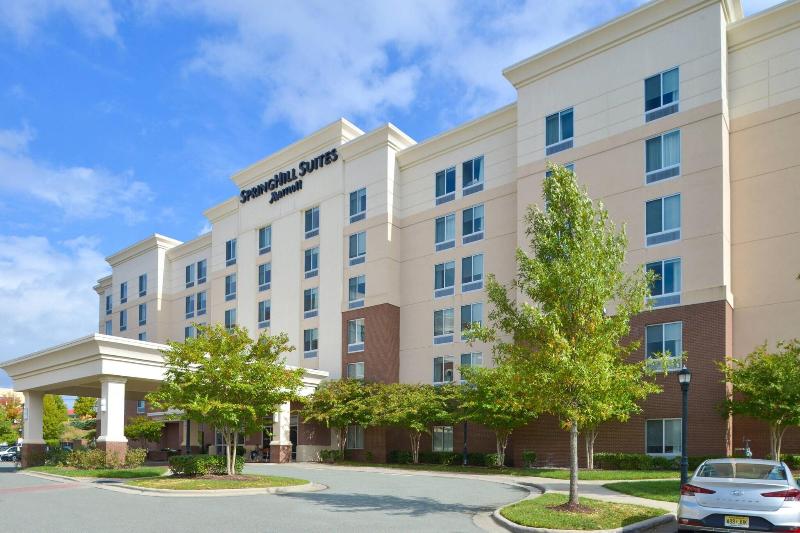 هتل Springhill Suites Durham Chapel Hill