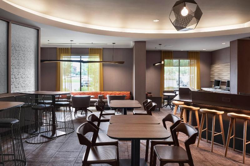 هتل Springhill Suites By Marriott Syracuse Carrier Circle