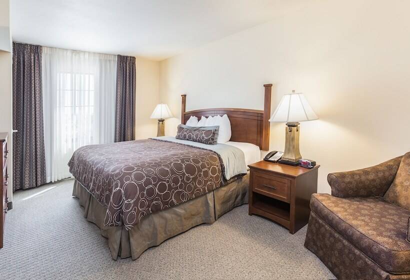 هتل Staybridge Suites El Paso Airport, An Ihg