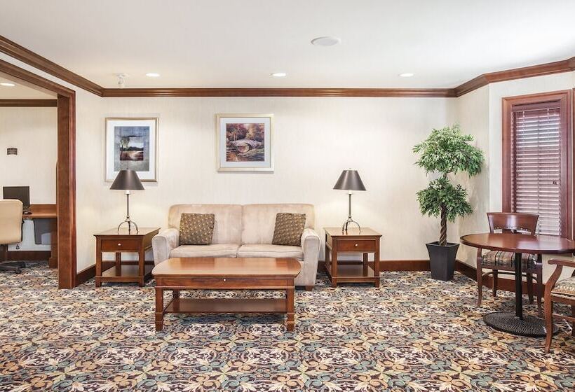 هتل Staybridge Suites El Paso Airport, An Ihg