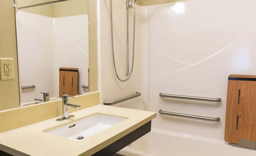 Отель Staybridge Suites Fargo By Ihg