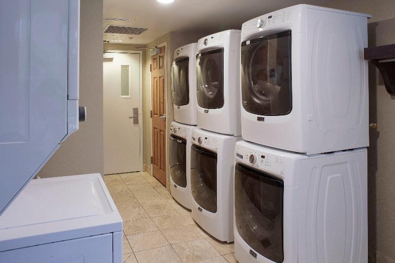 هتل Staybridge Suites Fayetteville, An Ihg