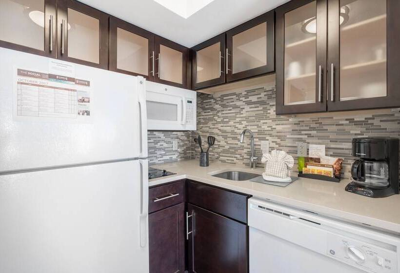 هتل Staybridge Suites Wilmington Newark By Ihg