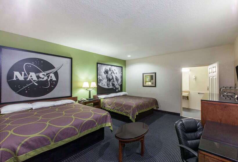 هتل Super 8 By Wyndham Houston Hobby Airport South