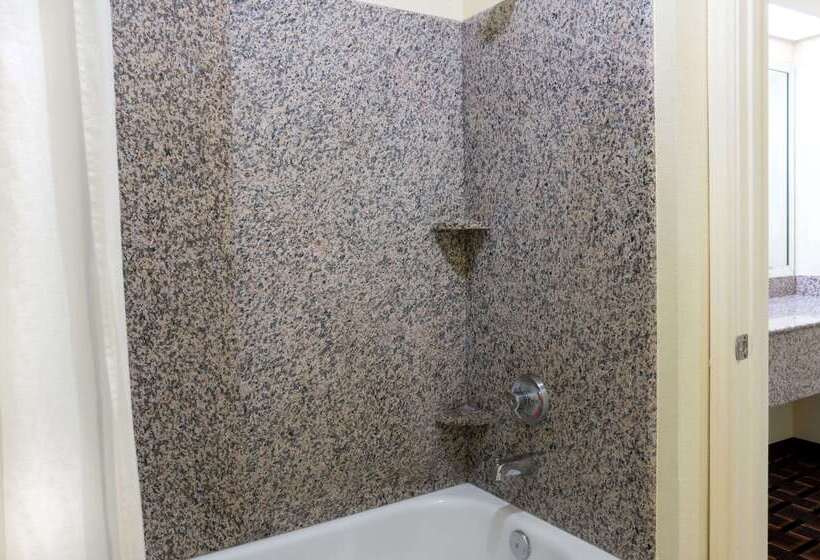 호텔 Super 8 By Wyndham Stafford Sugarland Area