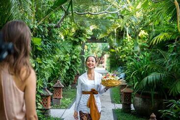 هتل Tonys Villas & Resort Seminyak   Bali