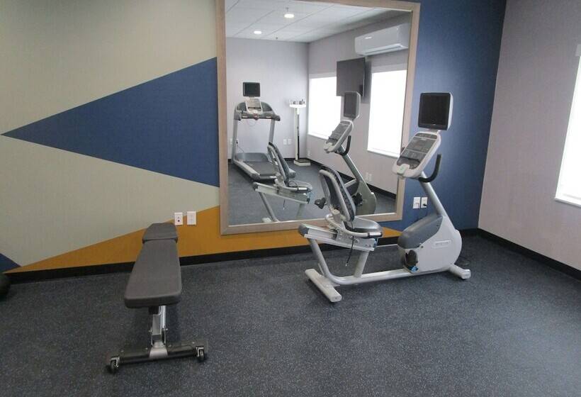 فندق Holiday Inn Express And Suites Oklahoma City Northwest By Ihg