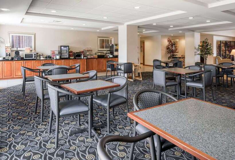هتل Wingate By Wyndham Spokane Airport