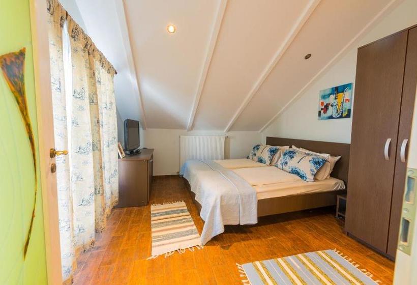 مبيت وإفطار Villa Cristiani