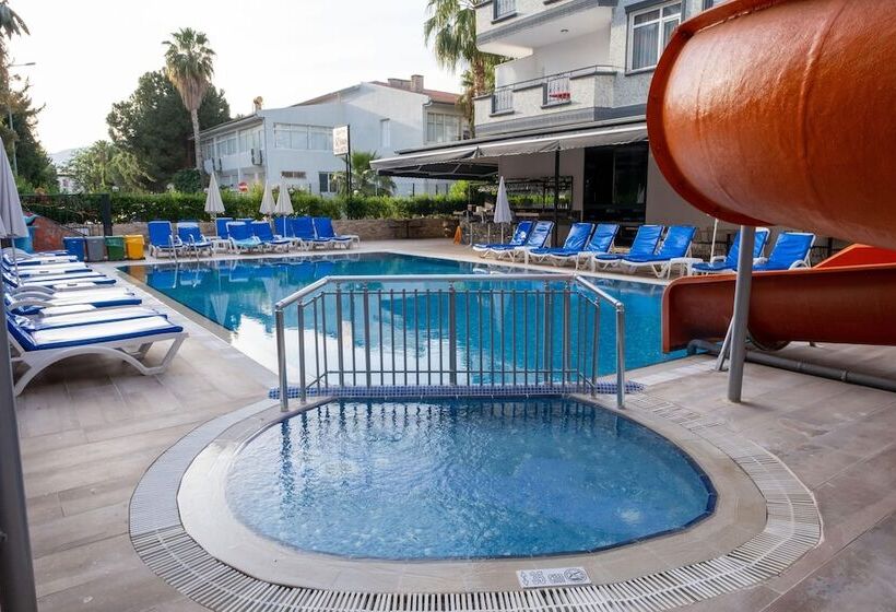 בית מלון כפרי Alanya Risus Park
