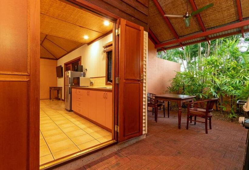 בית מלון כפרי Bali Hai Resort & Spa