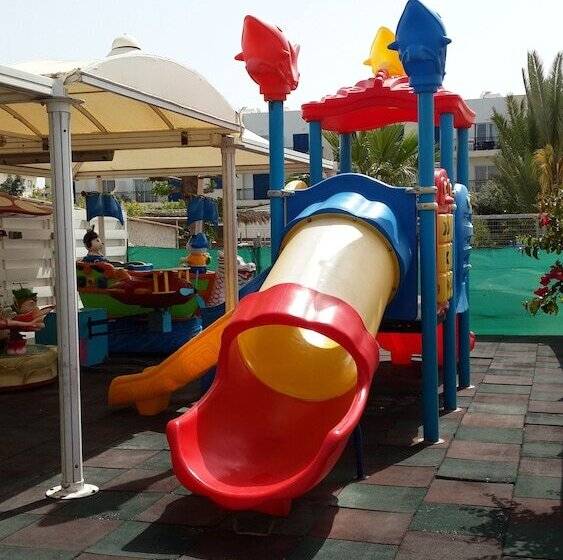 هتل Captain Karas Holidays Apartments