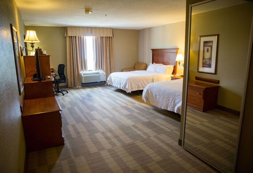 فندق Hampton Inn & Suites Grenada