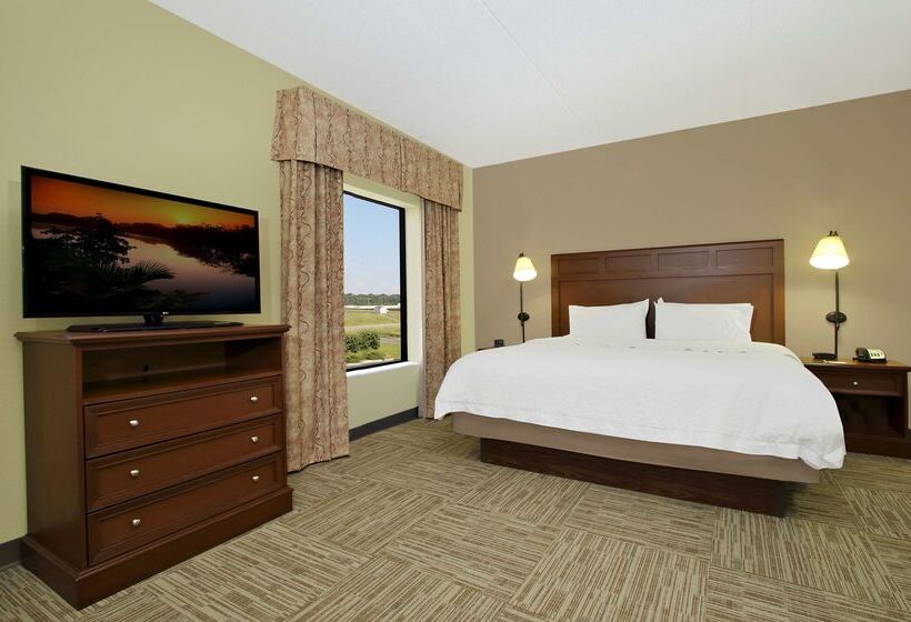 Отель Hampton Inn & Suites Madisonville