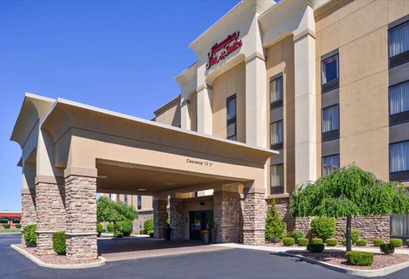 בית מלון כפרי Hampton Inn & Suites Richmond, In