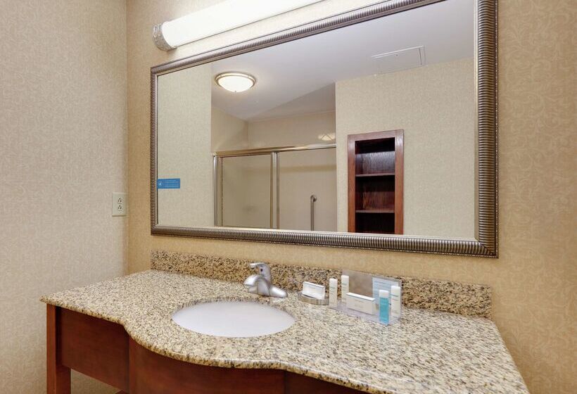 בית מלון כפרי Hampton Inn & Suites Southern Pines Pinehurst
