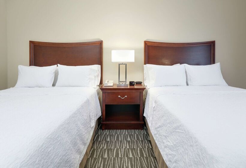 בית מלון כפרי Hampton Inn & Suites Southern Pines Pinehurst