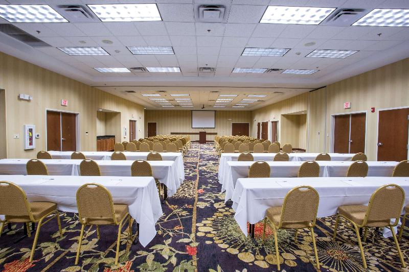 בית מלון כפרי Hampton Inn & Suites Southern Pines Pinehurst