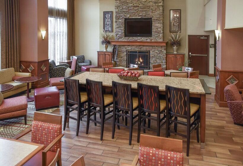 호텔 Hampton Inn & Suites Youngstown Canfield