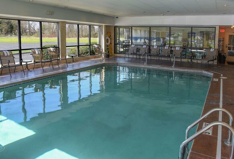 호텔 Hampton Inn & Suites Youngstown Canfield