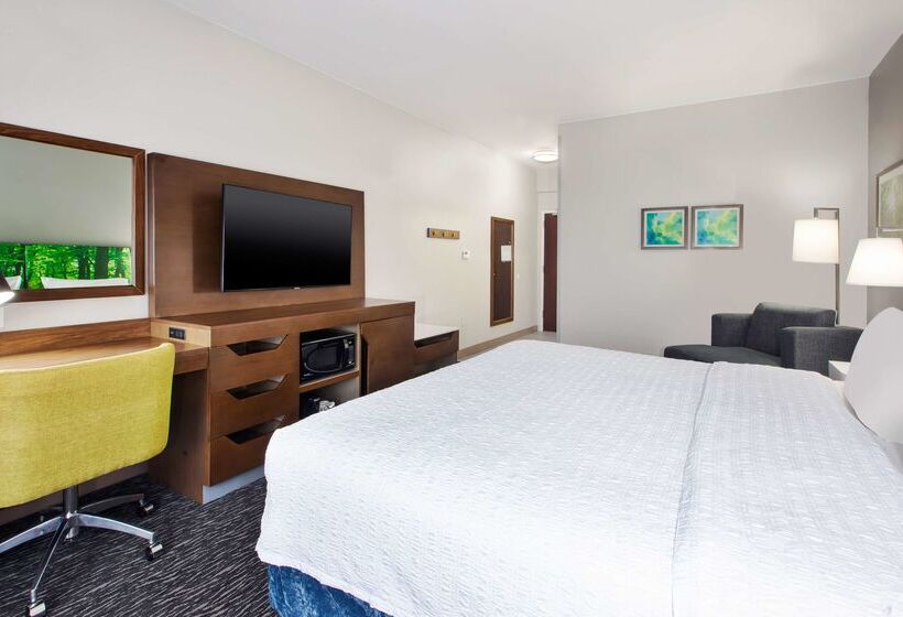 ホテル Hampton Inn Clarion