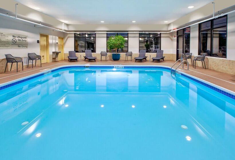 ホテル Hampton Inn Clarion