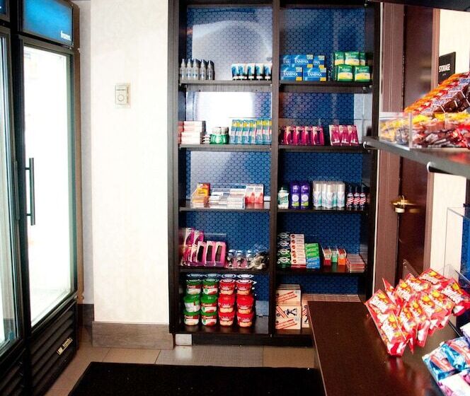 فندق Hampton Inn East Windsor