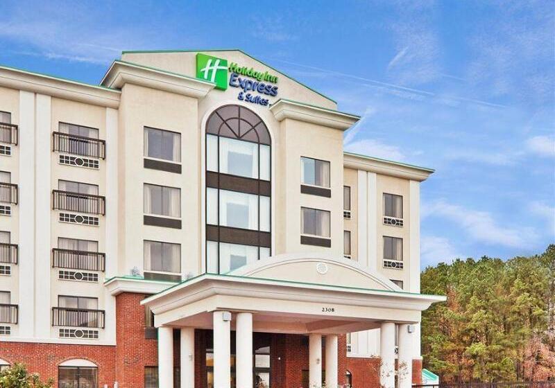 Hotel Holiday Inn Express  & Suites  Wilson  Downtown