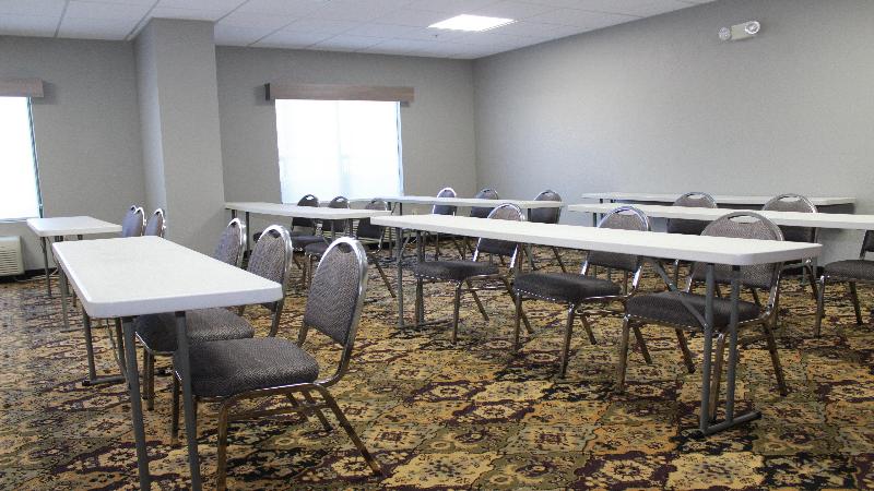ホテル Holiday Inn Express & Suites Wilson Downtown, An Ihg