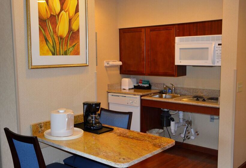 בית מלון כפרי Homewood Suites By Hilton Brighton