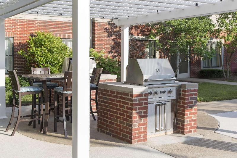 هتل Homewood Suites Lexington Hamburg