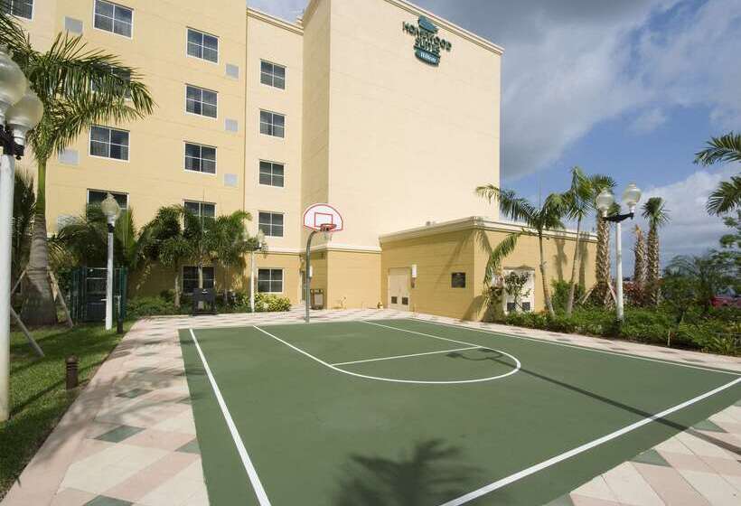 Отель Homewood Suites By Hilton Miami Airport West