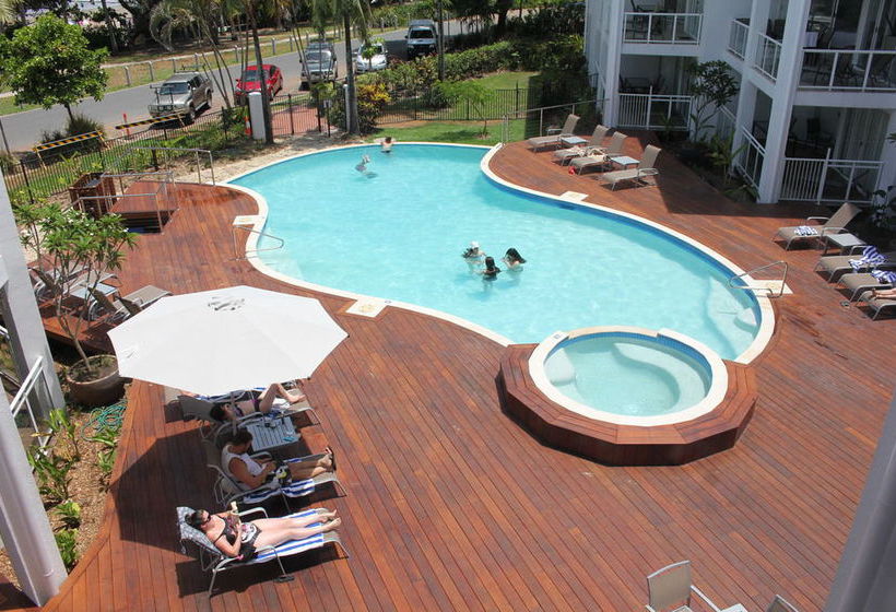 هتل Beaches Holiday Apartments   Official Onsite Reception & Check In