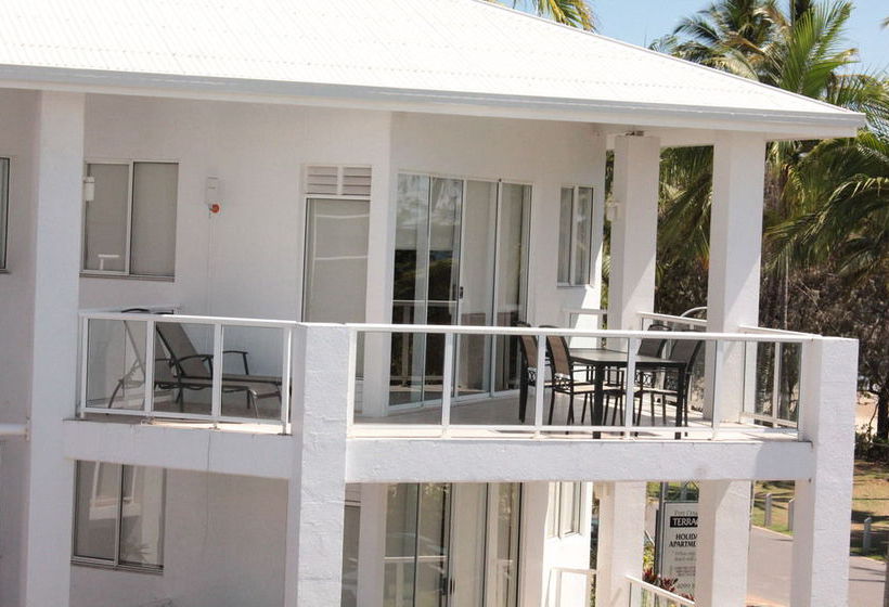 هتل Beaches Holiday Apartments   Official Onsite Reception & Check In