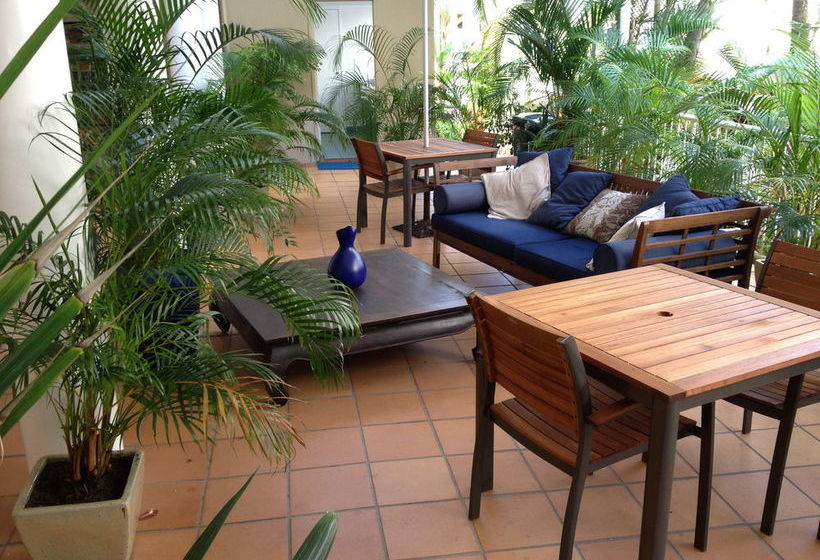 Отель Port Douglas Apartments Adults Only Oasis