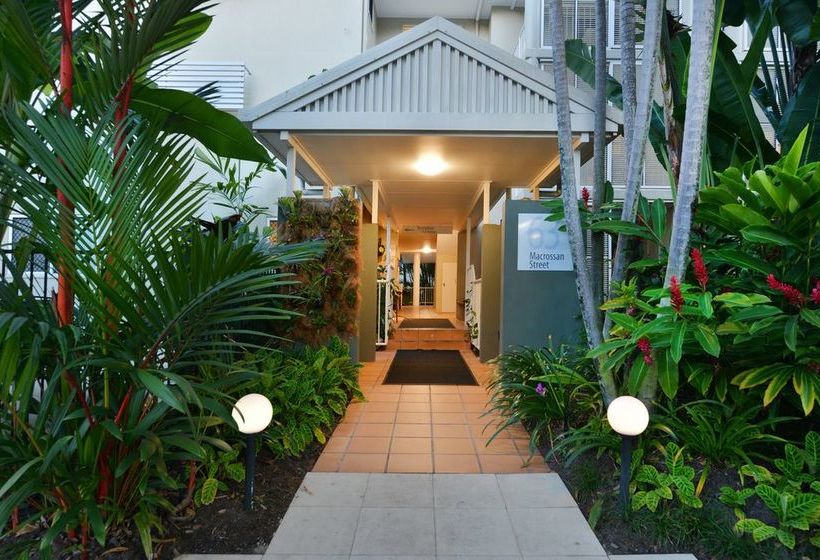 هتل Port Douglas Apartments